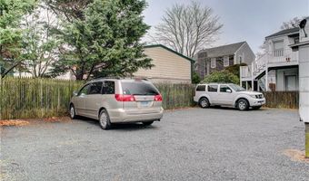 23 Stockholm St 2, Newport, RI 02840