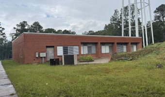 711 N Chapin Rd, Aberdeen, NC 28315