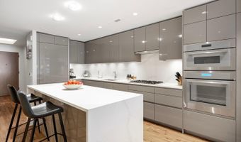1781 N PIERCE St #303, Arlington, VA 22209