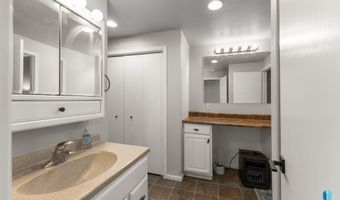2612 E Sunrise Ct, Brandon, SD 57005