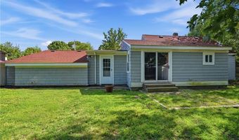 38 Franklin St, East Providence, RI 02915