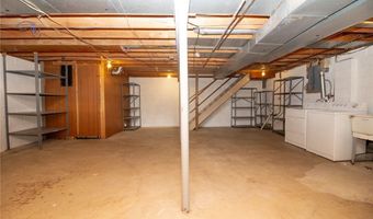 2505 Vollmer Dr, Austintown, OH 44511