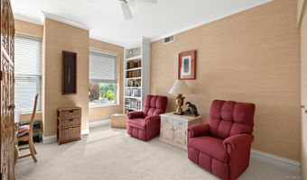 77 S Evergreen Ave 403, Arlington Heights, IL 60005