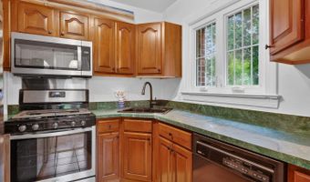 1536 MOUNT EAGLE Pl #959, Alexandria, VA 22302