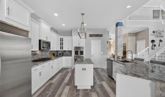5243 BRIGHTON SHORE Dr, Apollo Beach, FL 33572