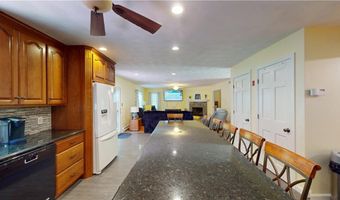 6 Forest Hill Dr, North Smithfield, RI 02896