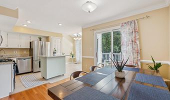 21180 HEDGEROW Ter, Ashburn, VA 20147