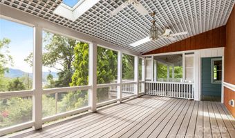 32 Delano Rd, Asheville, NC 28805