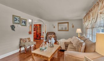 318 Tina Lee Ct, Brick, NJ 08724