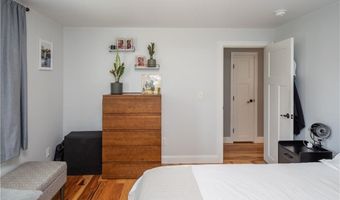 24 Southmayd St, Newport, RI 02840