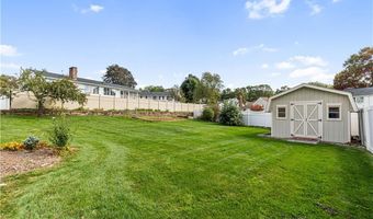 124 Longview Dr, Cranston, RI 02920