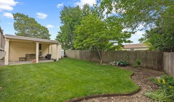65 Netherwood Dr, Albertson, NY 11507