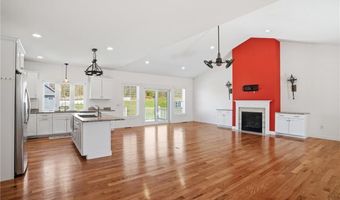 1291 Central Ave, Johnston, RI 02919