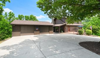 5152 Briar Ridge Dr, Aurora, IN 47001