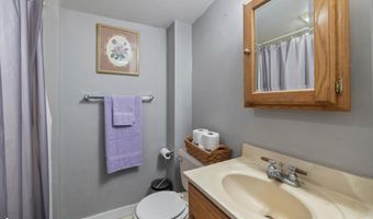 311 4Th St E, Riverside, IA 52327