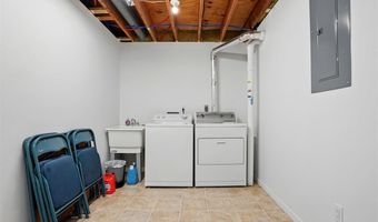 2320 Rice Ridge Ln NE, North Liberty, IA 52317
