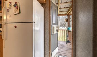 29 Breedlove Dr, Andrews, NC 28901