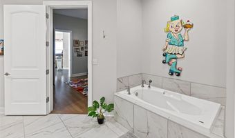 7 Alby St 2, Alton, IL 62002