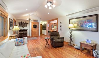 404 SNAKE RIVER Dr, Alpine, WY 83128