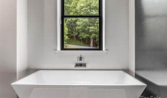 840 Fontana Trace Dr, Almond, NC 28702