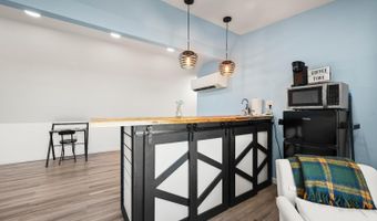 109 5th St, Aurora, IN 47001