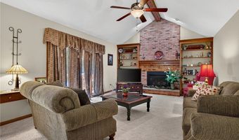 231 Londonderry Ln, Amherst, NY 14068