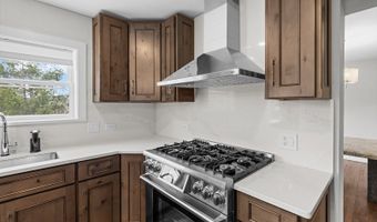 330 OAK HILL Ct, Antioch, IL 60002