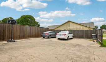 5605 Blair Oaks Dr, The Colony, TX 75056