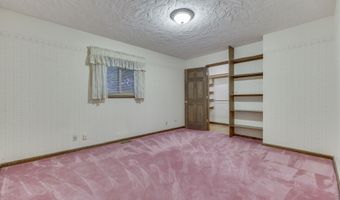 1640 Ridge Hill Ln, Indianapolis, IN 46217