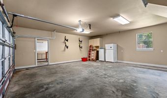 205 Old Palmetto Rd, Benton, LA 71006