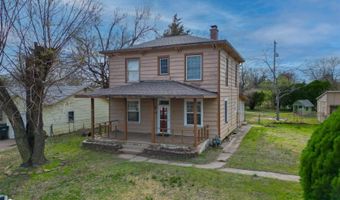 825 N 7th St, Arkansas City, KS 67005