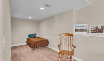 16657 Sandstone Cir, Basehor, KS 66007