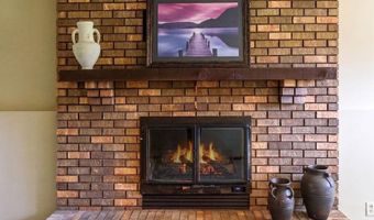 1088 Whitney Dr, Apple Valley, MN 55124