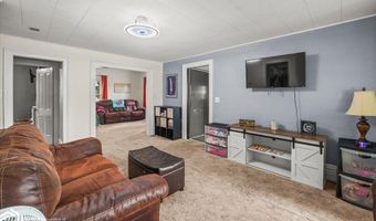 714 2nd Ave, Ackley, IA 50601