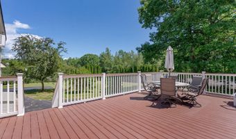 836 Old Post Rd, Arundel, ME 04046