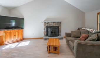 26 Ben Farnsworth Rd, Brookline, NH 03033