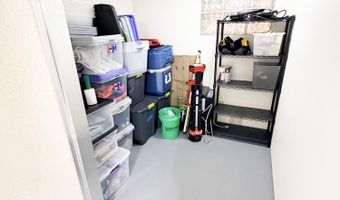 512 S Kline St, Aberdeen, SD 57401