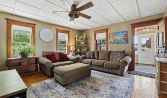 338 N Main St, Amherst, WI 54406