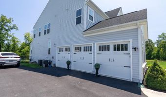 24696 CRESTED BUTTE Ct, Aldie, VA 20105