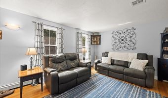14 Cliff Rd, Bellingham, MA 02019
