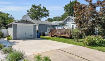 324 E End Ave, Belford, NJ 07718