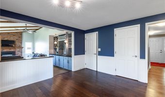 55 Hunt Club Cir, Amherst, NY 14051