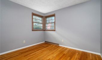 86 Forestdale Dr, Cumberland, RI 02864