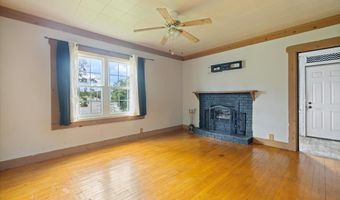 213 215 W 4th Ave, Aurora, MN 55705