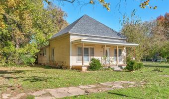 1310 W Minnesota Ave, Chickasha, OK 73018