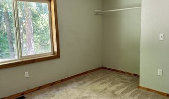 92736 TRIANGLE LAKE RESORT Rd, Blachly, OR 97412