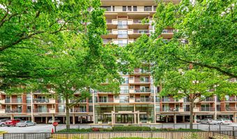 1300 ARMY NAVY Dr 816, Arlington, VA 22202