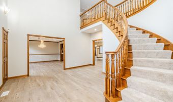771 E Hickory Ave, Addison, IL 60101