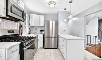 166 Pleasant Ave, Bergenfield, NJ 07621