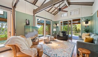 690 E Kuiaha Rd, Haiku, HI 96708